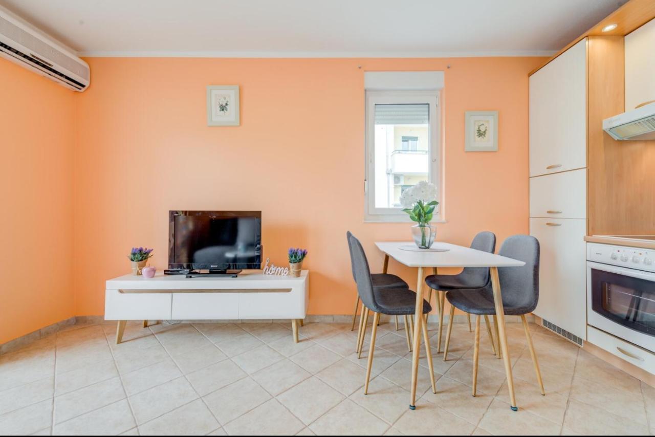 The Best Old Town View Apartment, 5 Min Walk, Parking Trogir Bagian luar foto