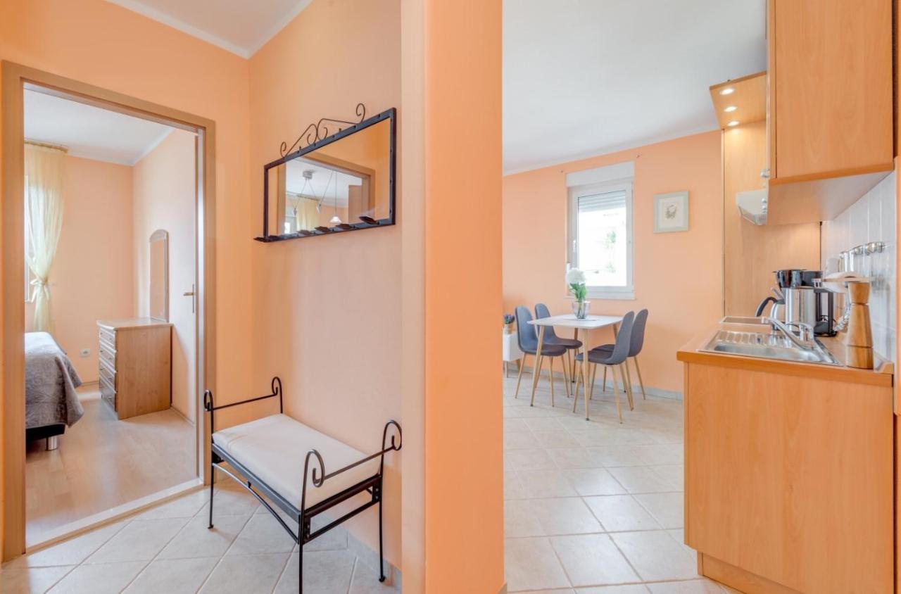The Best Old Town View Apartment, 5 Min Walk, Parking Trogir Bagian luar foto