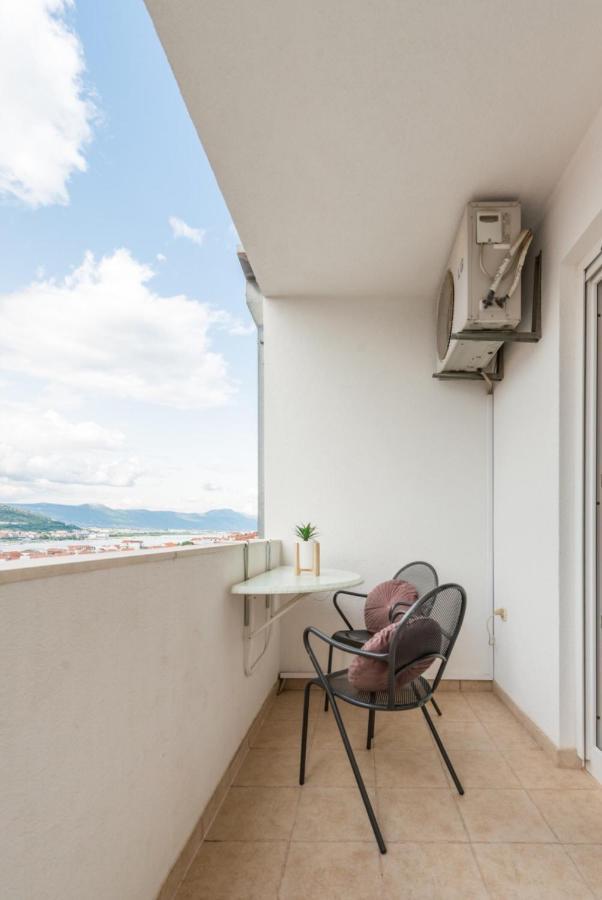 The Best Old Town View Apartment, 5 Min Walk, Parking Trogir Bagian luar foto