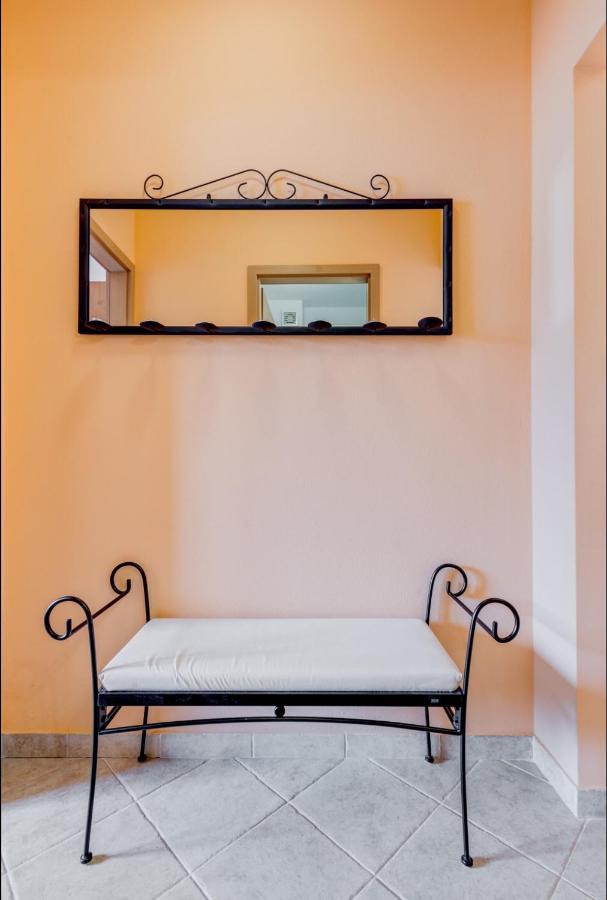The Best Old Town View Apartment, 5 Min Walk, Parking Trogir Bagian luar foto